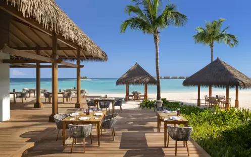 Waldorf Astoria Maldives-Tasting Table Waldorf Astoria Maldives-Tasting Table